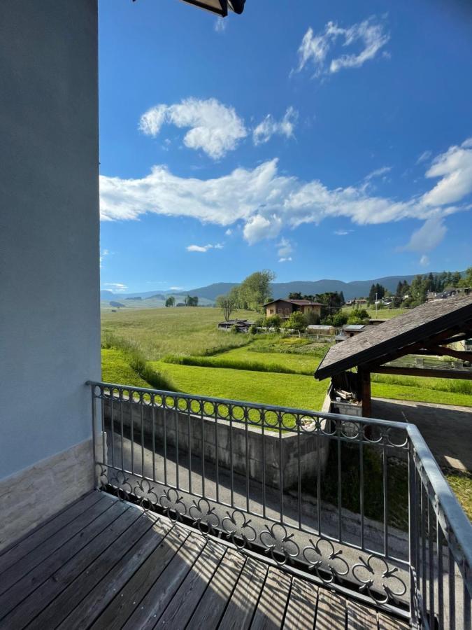 Villa Iris - La Prima Villa Vacanze Nell'Altopiano Азіаго Екстер'єр фото